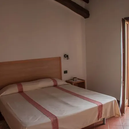 Agriturismo La Sosta Dell'idice Кастеназо