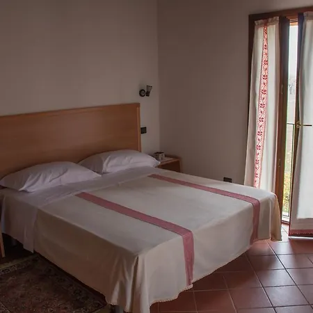 Agriturismo La Sosta Dell'idice בית חווה קסטנאזו