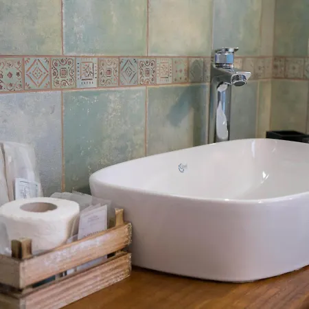 Agriturismo La Sosta Dell'idice בית חווה קסטנאזו