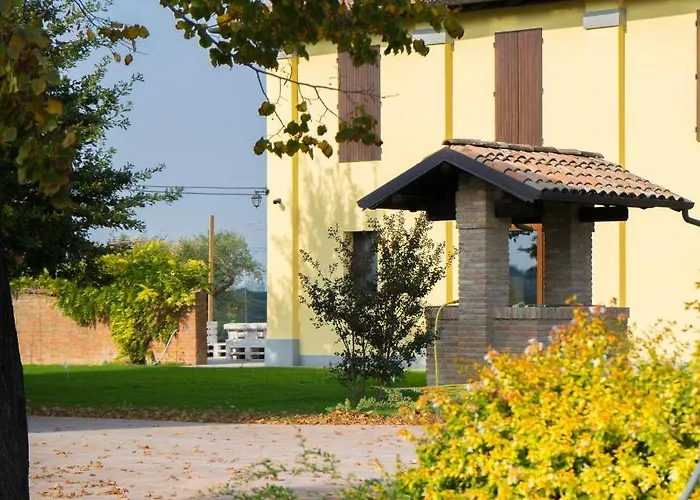 Çiftlik konaklama Agriturismo La Sosta Dell'idice *